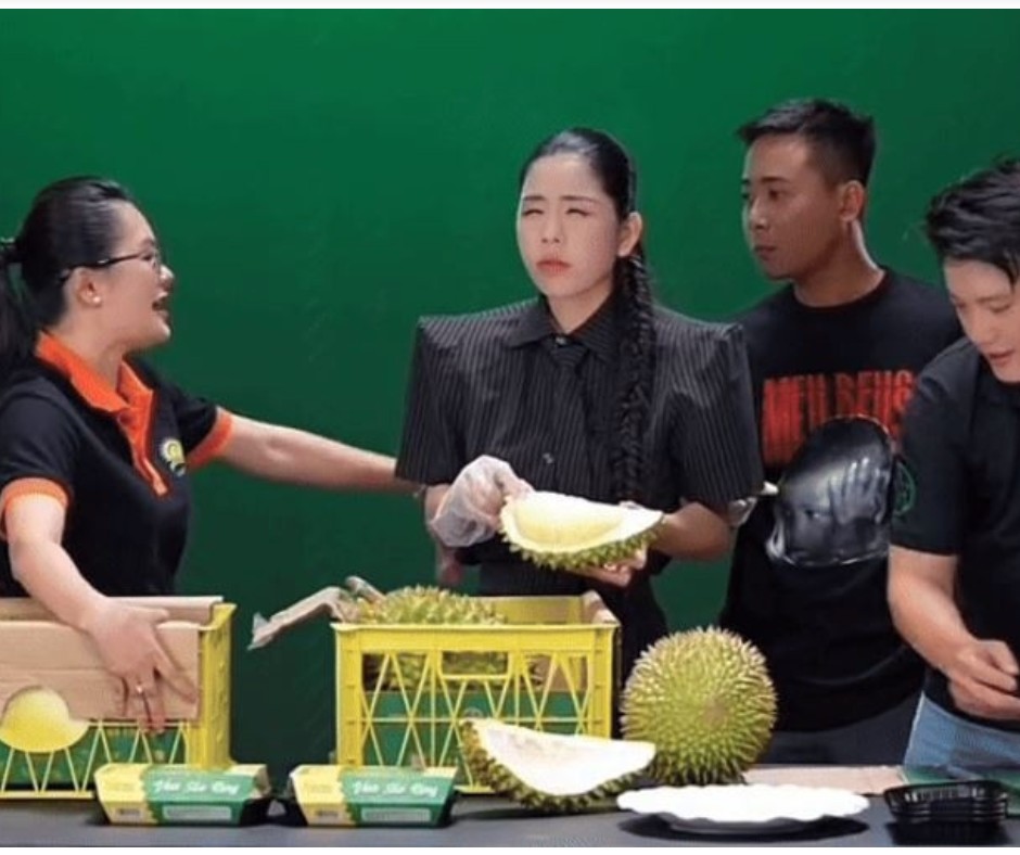 直播帶貨5分鐘賣出12噸榴槤！卻因商家犯錯訂單全部取消
​󠀠
​ 越南電商平台直播風波
​󠀠
近日，一場越南直播引發了廣泛關注和爭議。
​󠀠
在 TikTok …