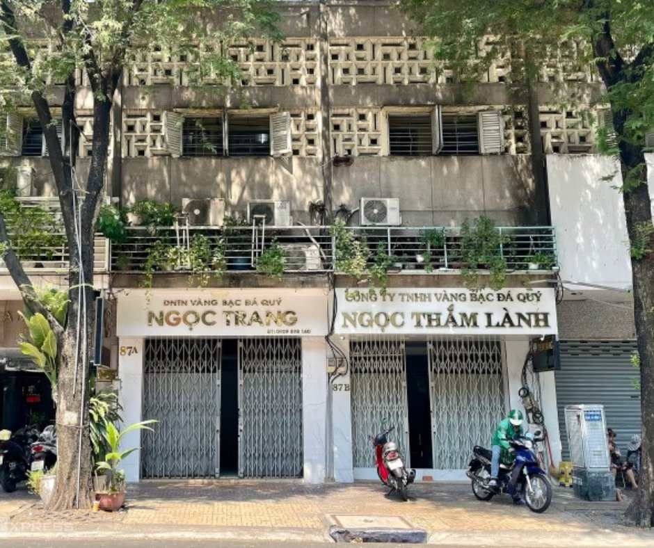 為何最近的金店紛紛關門停止營業​
󠀠
​󠀠近期，越南胡志明市多家金店因為對政府強化的市場監管行動感到擔憂而選擇關門停業。
​󠀠
這波市場監管行動是在政府通過新的…
