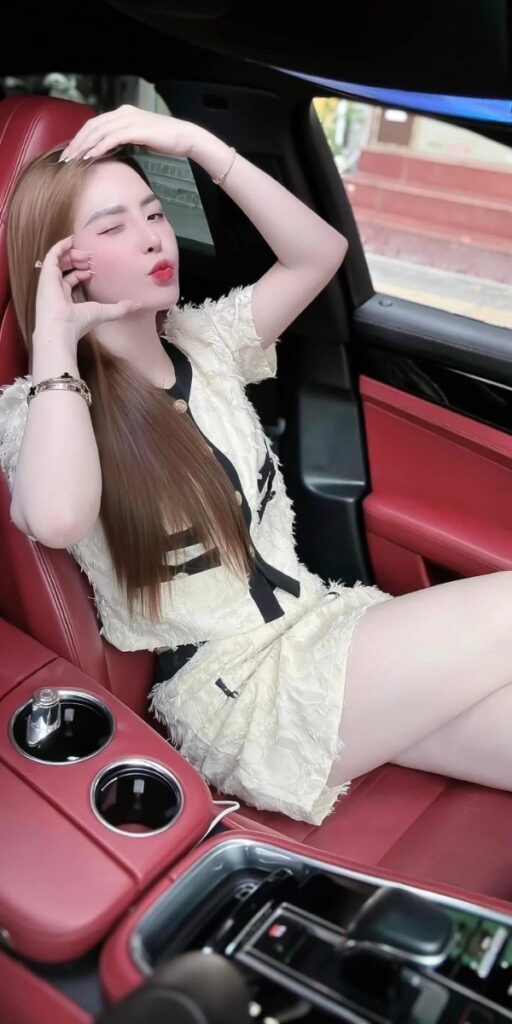 這兩天越南新聞的熱點
󠀠
網紅直播主被查水表，一棟五層樓的別墅當作倉庫。
​󠀠
市場管理總司(工貿部)表示，12月25日下午，對位於河內市河東區市區的倉庫進行了…